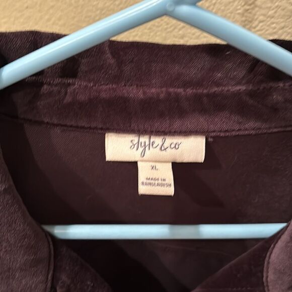 Style and Co woman's deep purple velvety coat or shirt w gorgeous flower detail - Picture 7 of 15